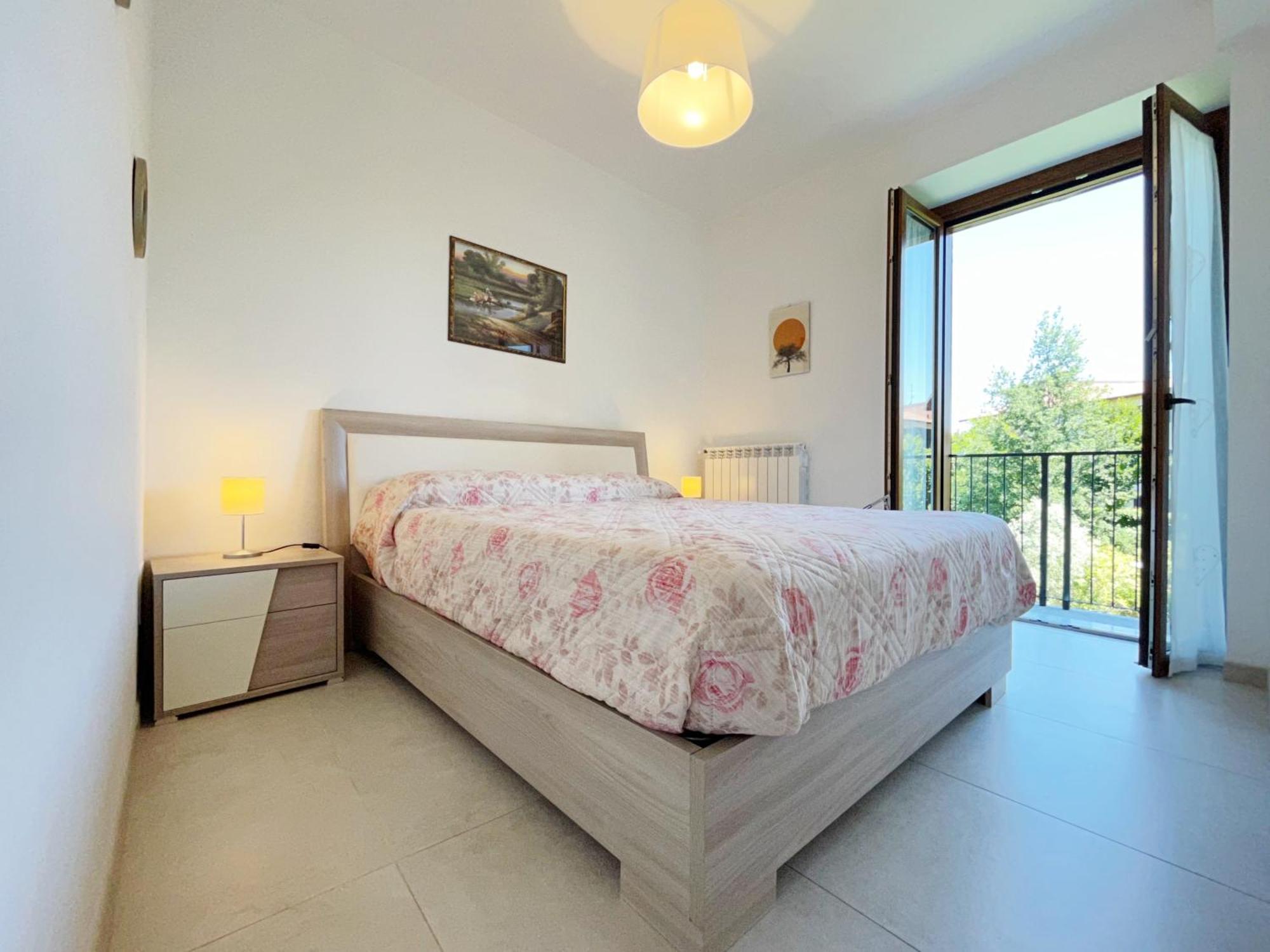 Appartamento Con Balcone Affascinante A Cadorago Fino Mornasco Buitenkant foto
